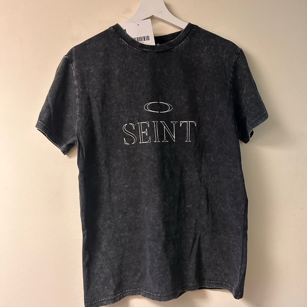 NWT SEINT make up T-Shirt